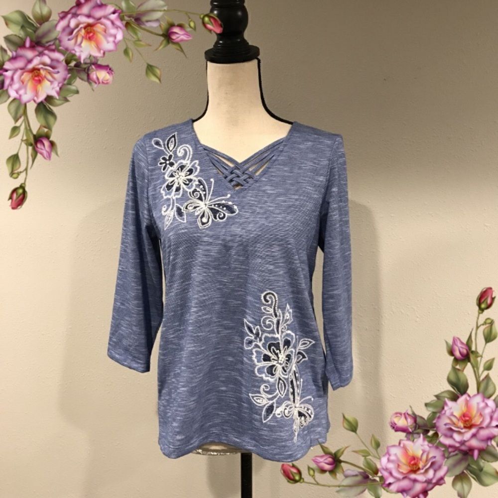 Gorgeous butterflies embroidered Long sleeve top‎